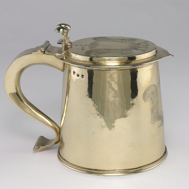 An 18th century silver tankard